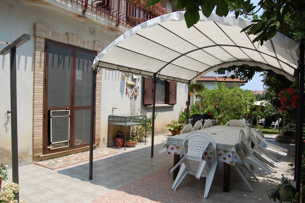 B&B Villa Francesca Soverato Marina Exterior photo