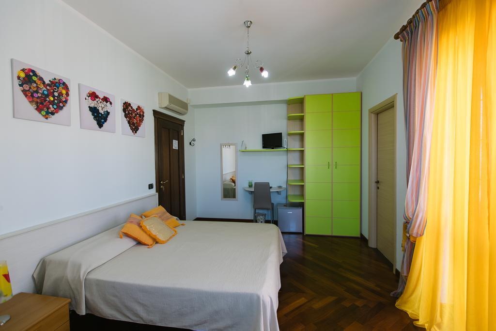 B&B Villa Francesca Soverato Marina Exterior photo